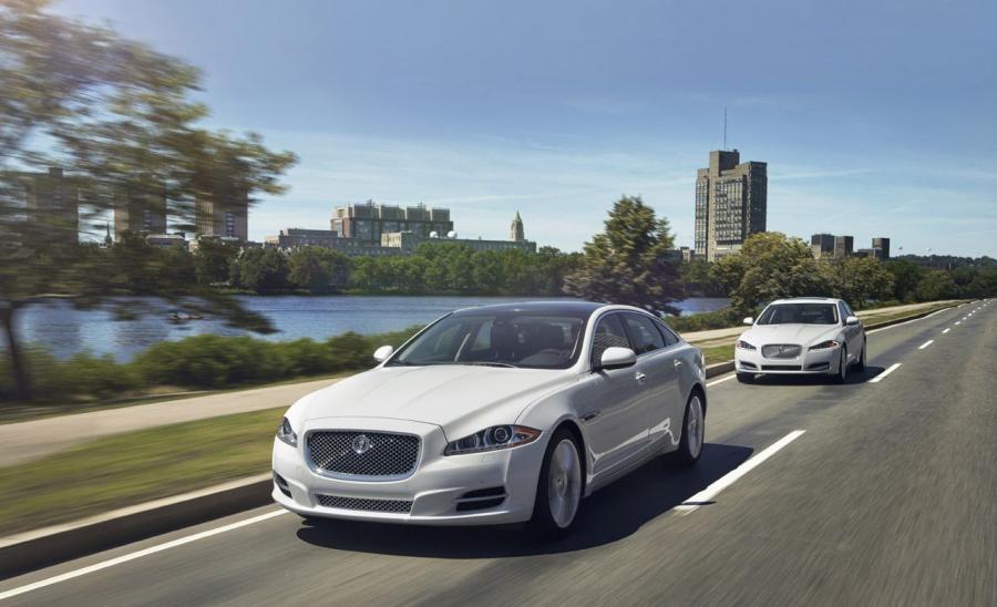  Jaguar XJ AWD 2013 года  (фото 15 из 27)